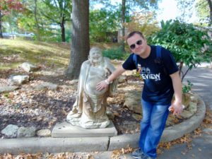 Steve rubbing Budda's belly Kansas City Zoo
