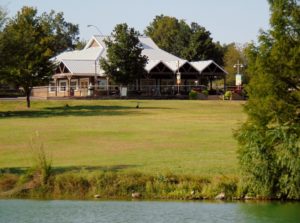 Scenery at Rolling Hill Zoo