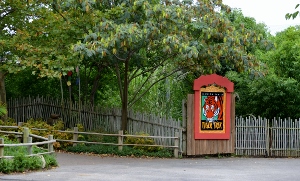 Tiger Trek Sign