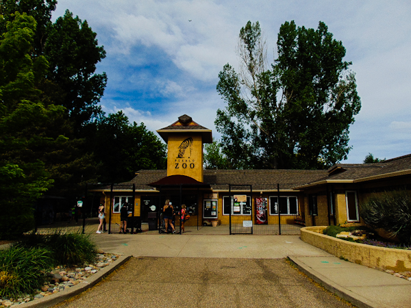 Pueblo Zoo Entrance